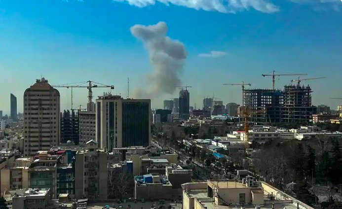 外交部发言人就伊朗最高领袖哈梅内伊遇害答记者问