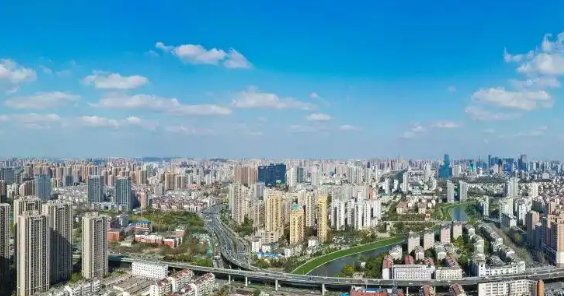 为什么佛山0.2%、合肥6.8%？万亿城市的分化，早在五年前就已注定