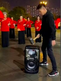 当广场舞喇叭终于有了“紧箍咒”：一部法典和它背后的“安静权”之战