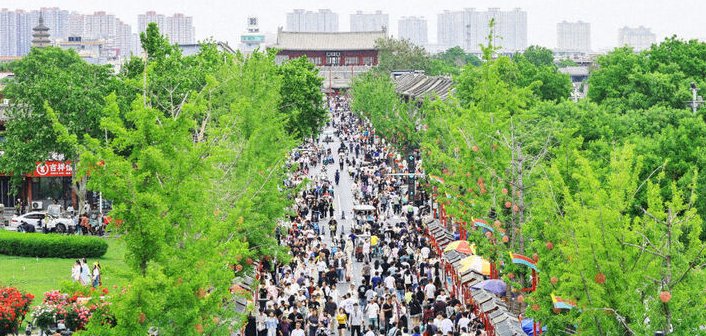 县城，不再是“低配版城市”：7亿人的生意被正式激活